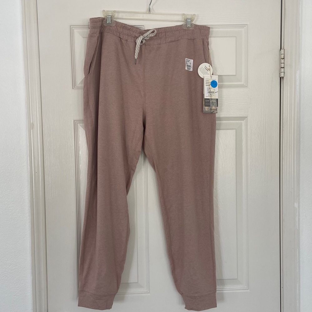 Vuori women’s joggers XL